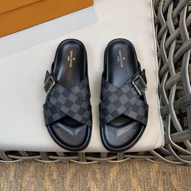 LV Men's Slippers 163